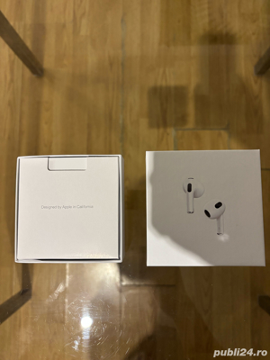 AirPods 3 - Casti Wireless cu Sunet Imersiv si Design Elegant de Vanzare